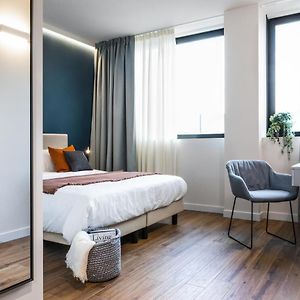 Kamer met een King Size Bed met de Toegang voor Gehandicapten